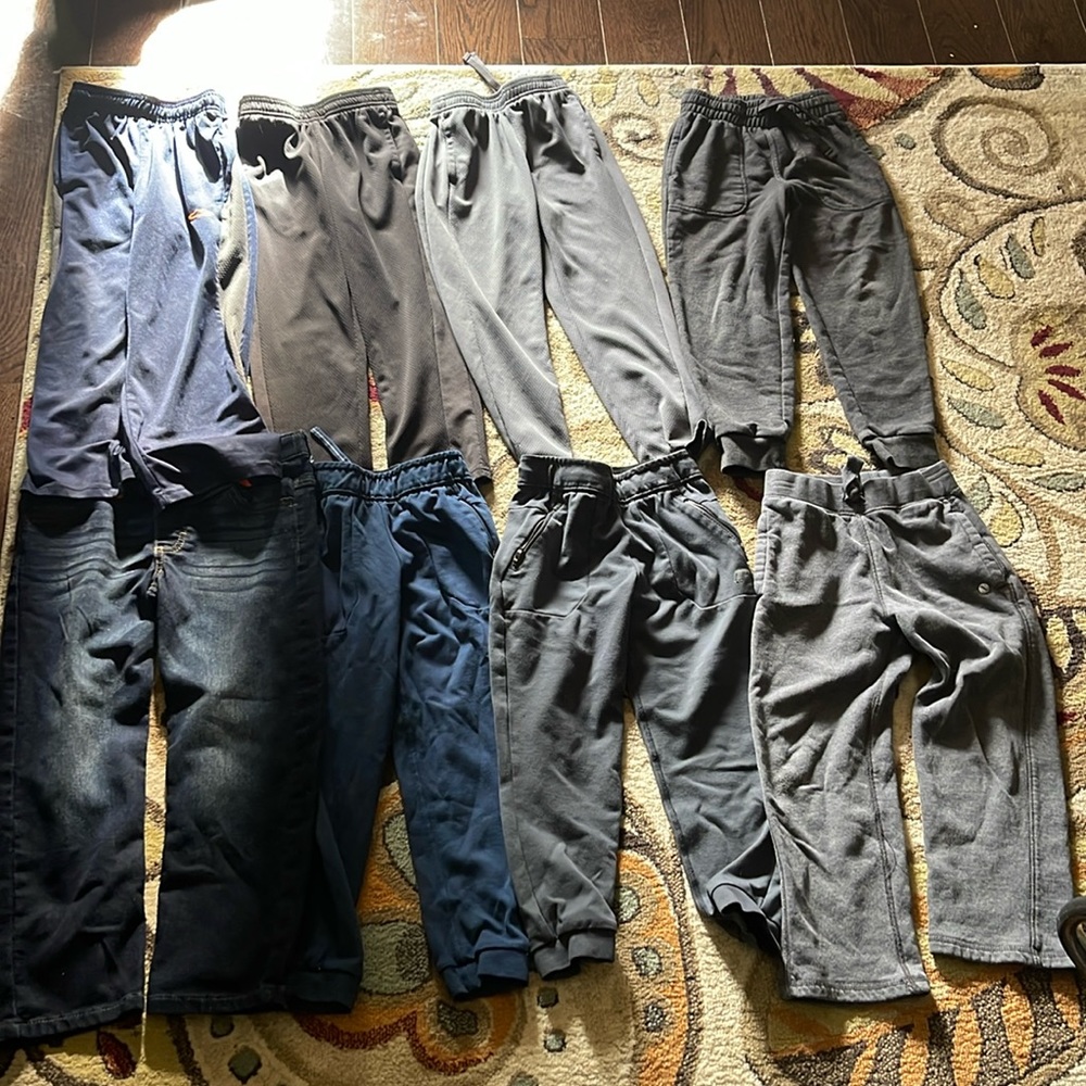 Lot of boys Small 6/7 pants - see description